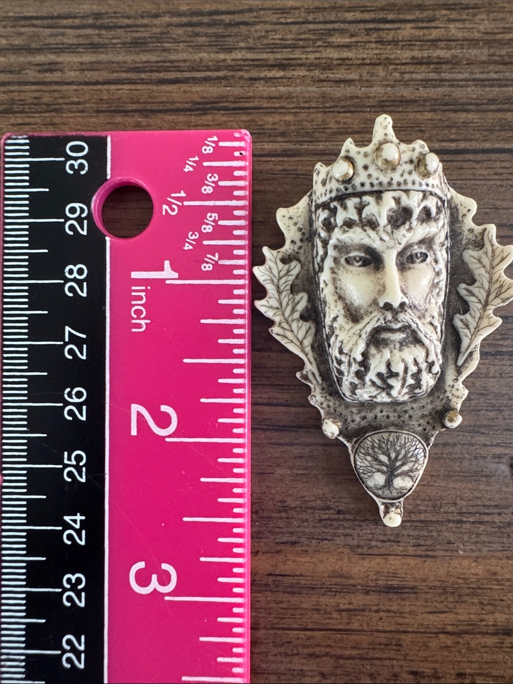 Greenman Pin Brooch Scrimshaw Technique by Rachel Badeau Moosup Valley Designs - Picture 6 of 9